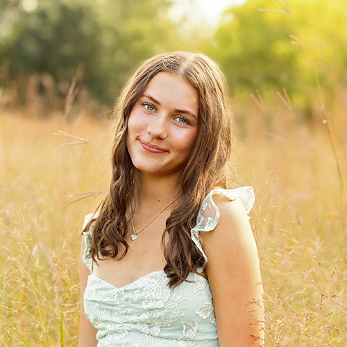 Photo of Anika Schoenberger